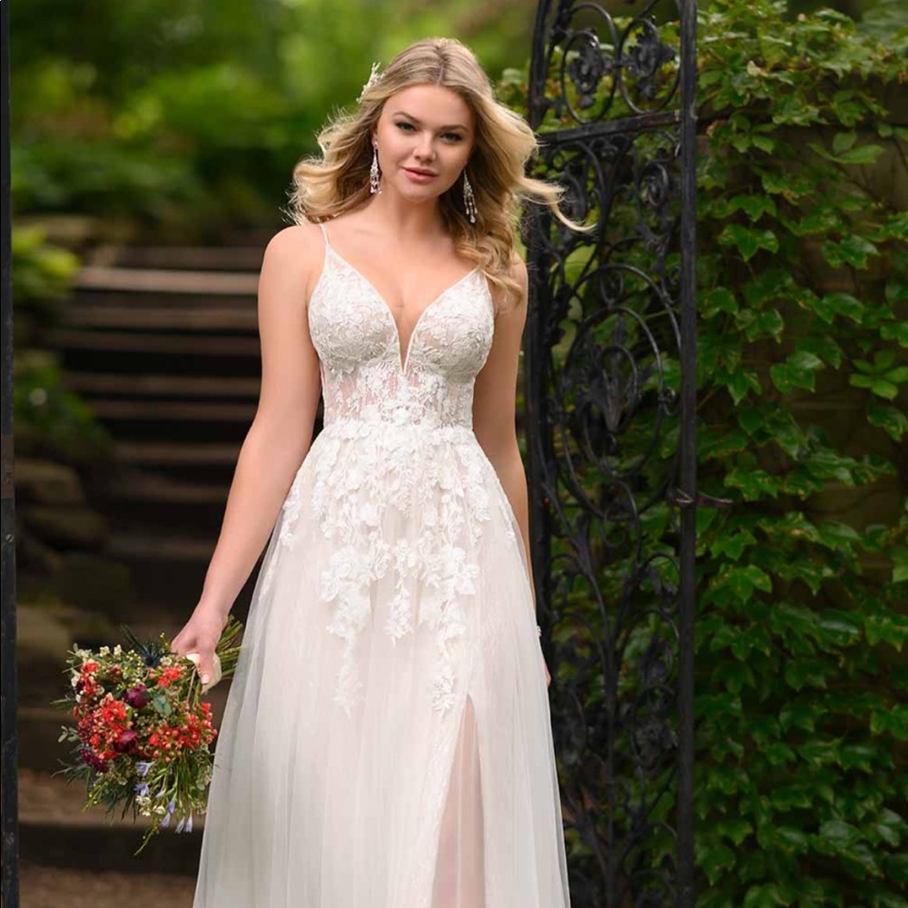 NWT D2840 Essense of Australia Wedding Dress - Picture 4 of 7